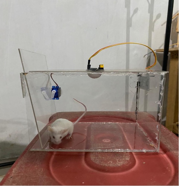 perancangan alat Perangkap tikus menggunakan arduino uno
