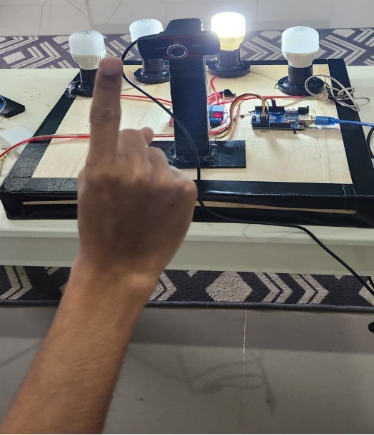 Perancangan Sistem Kontrol Lampu Dengan Gesture Reconegtion Menggunakan ESP8266