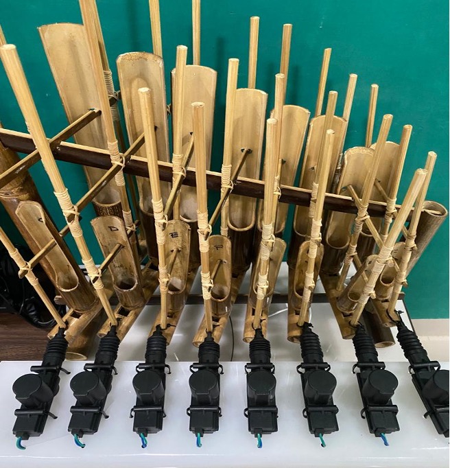 Perancangan Sistem Kendali Robit Angklung Menggunakan Central Lock Dan Arduino Nano